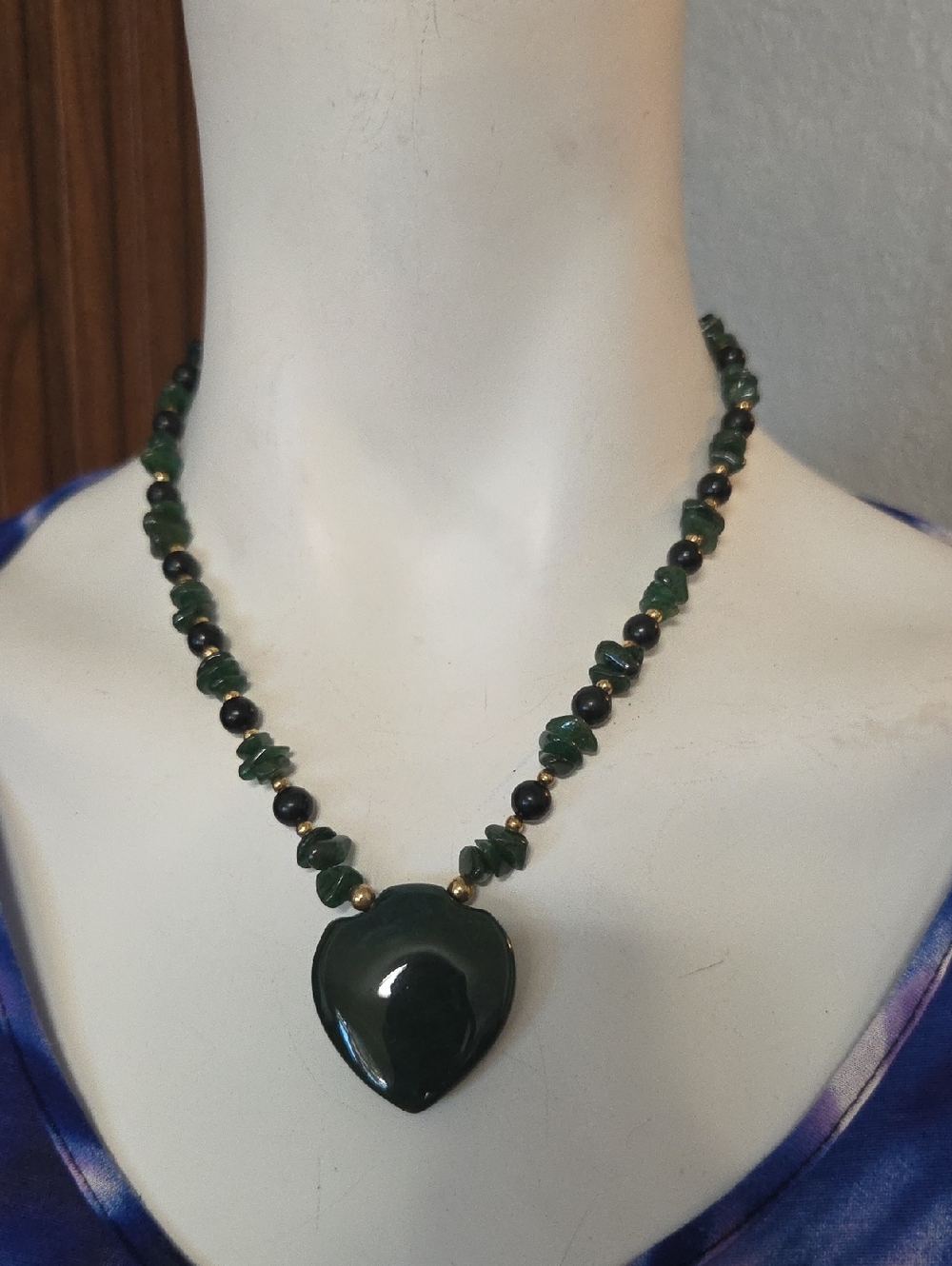 Green Heart Pendant Necklace - Elegant Women’s Jewelry
